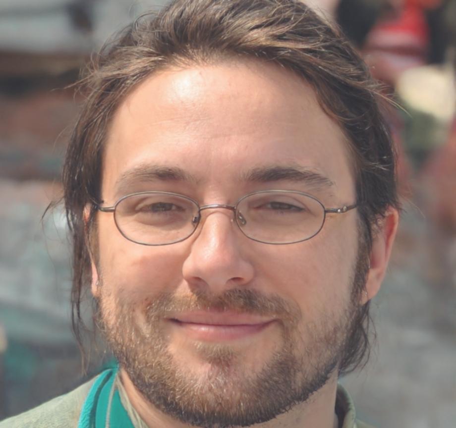 Portrait de Pierre Leroy, expert en investissement